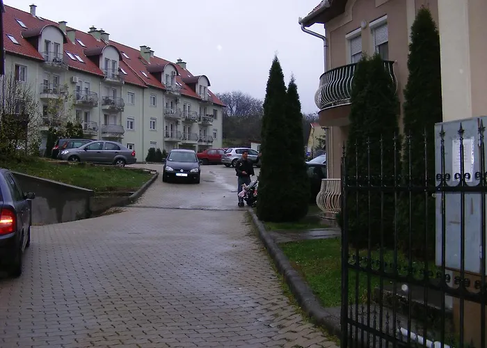 Kristaly Apartament Eger